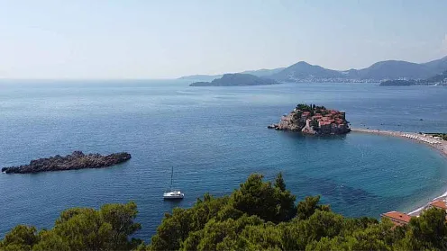 Plot for sale in Budva with panoramic sea view